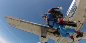 Tandem skydiving From 4000m